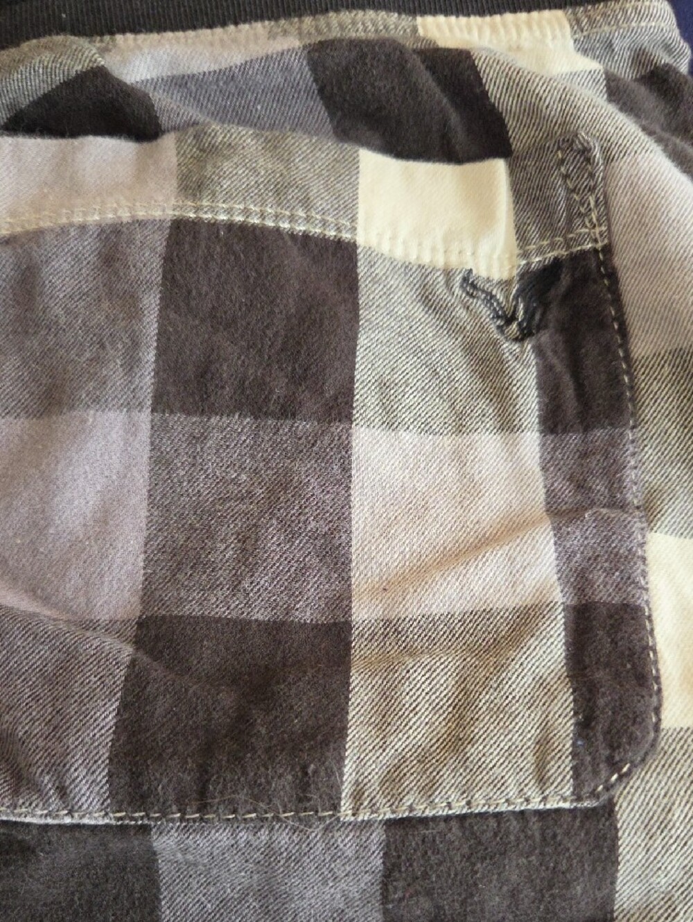 American Eagle Outfitters Black & Gray Plaid Jogger Pants - Picture 4 of 6